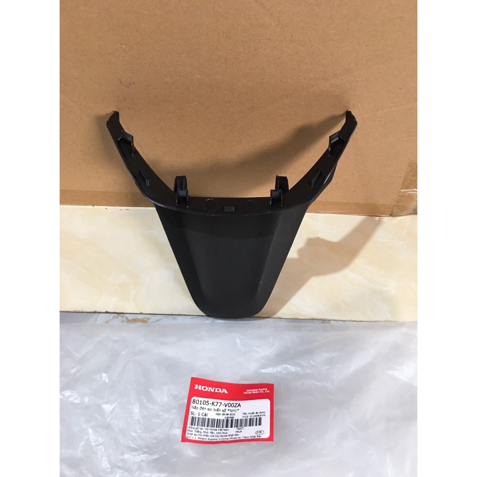 Nắp đèn soi biển số HONDA SH 125&150 năm 2017-2018-2019 màu Đen. *NH1* 80105K77V00ZA
