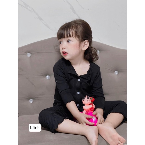 Set 2 bộ len tăm bé gái
