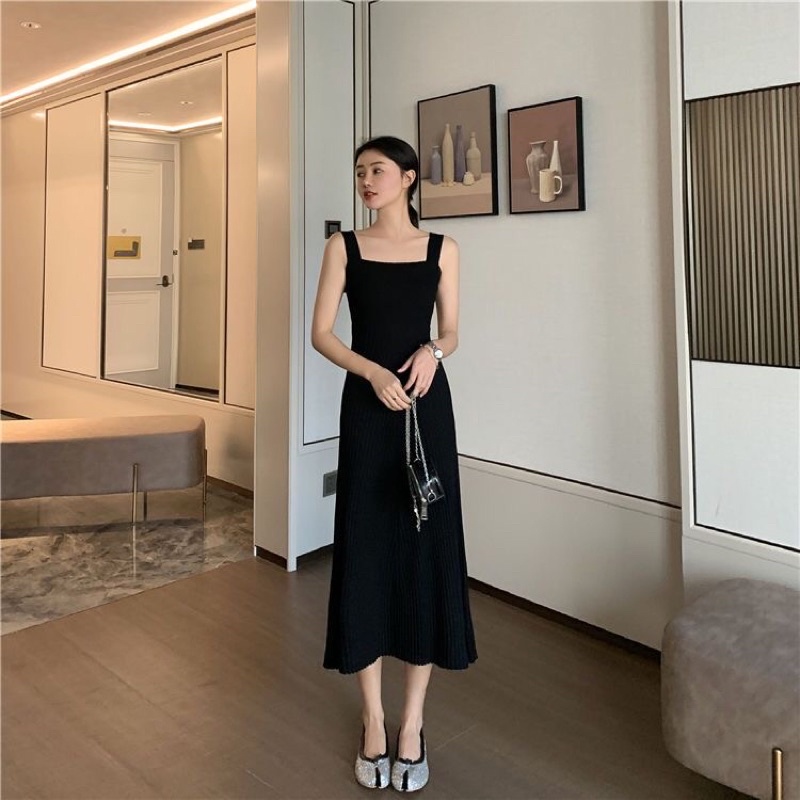 Váy len đầm len hai dây cổ vuông dáng dài tiểu thư