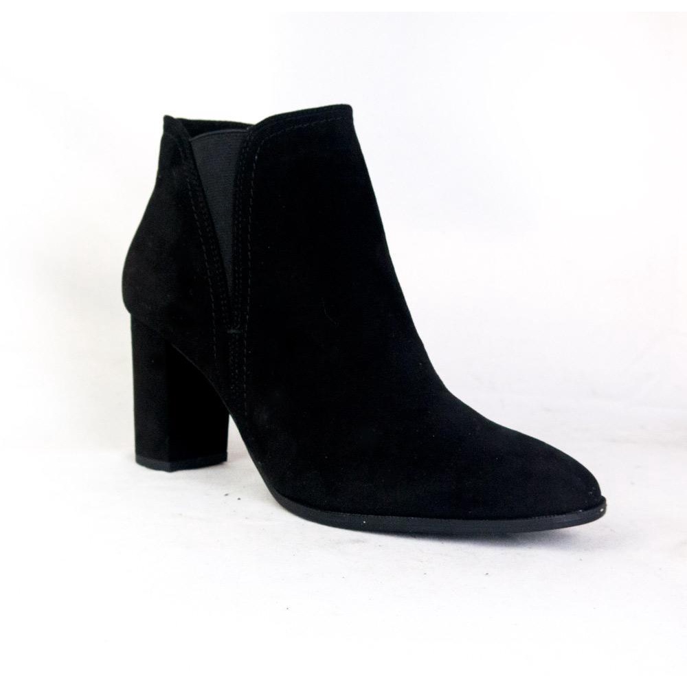 Boot đen lộn xuất dư Tamaris