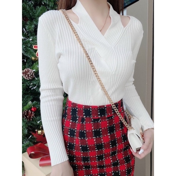 áo len dệt kim xoắn giữa mix dây cổ