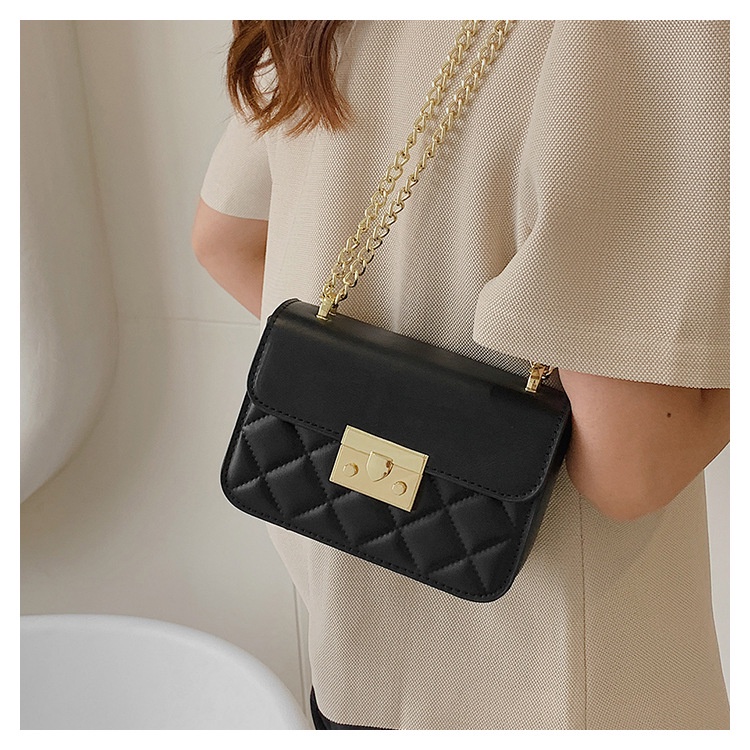 Túi xách đeo chéo khuy bấm MM Bags túi nữ dây xích phối da hoạ tiết ô trám DCE71