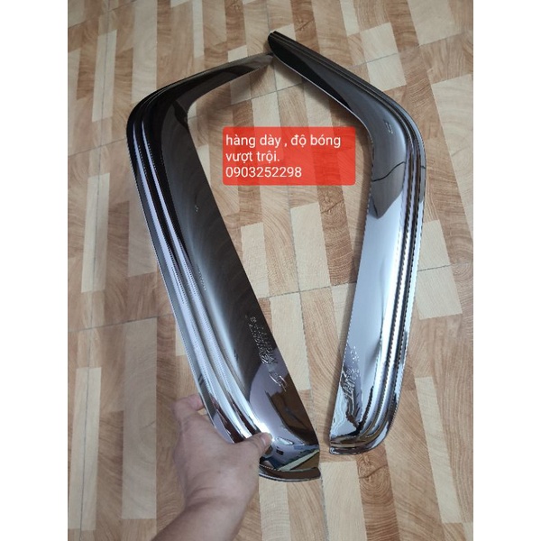 vè che mưa hyundai mạ crom , vè che mưa hd65,hd72,hd99, hd78,n250, e maity, maity 2...hàn quốc,giá 01 đôi có lip lắp
