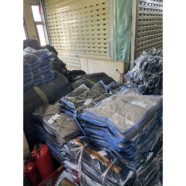 Áo Khoác Gió Nam Trung Niên Quảng Châu lót lụa 2 lớp mỏng nhẹ siêu đẹp hàng có sẵn tặng bố biếu ông