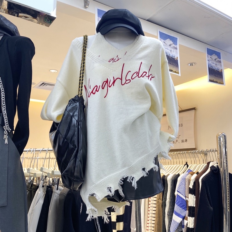 Set Áo Thun Dài Tay Cổ Tròn + Áo Len Hai Dây Thêu Chữ Thời Trang Nữ