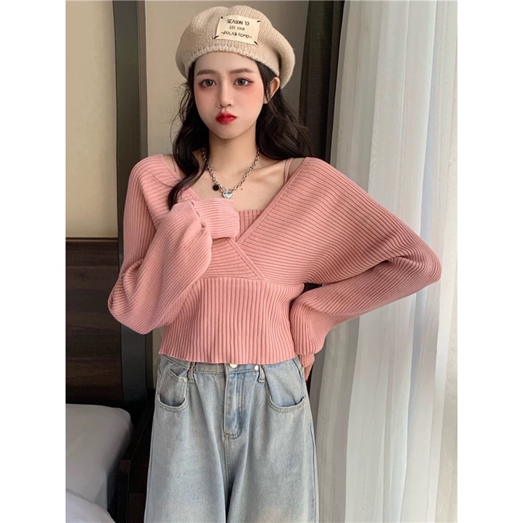 MM349 Áo len nữ 2 dây cánh dơi điệu đà phong cách