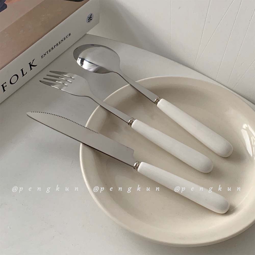 Bộ Muỗng Nĩa Ăn Tráng Miệng Bằng Sứ Màu Trắng Thiết Kế Đơn Giản Tiện Dụng