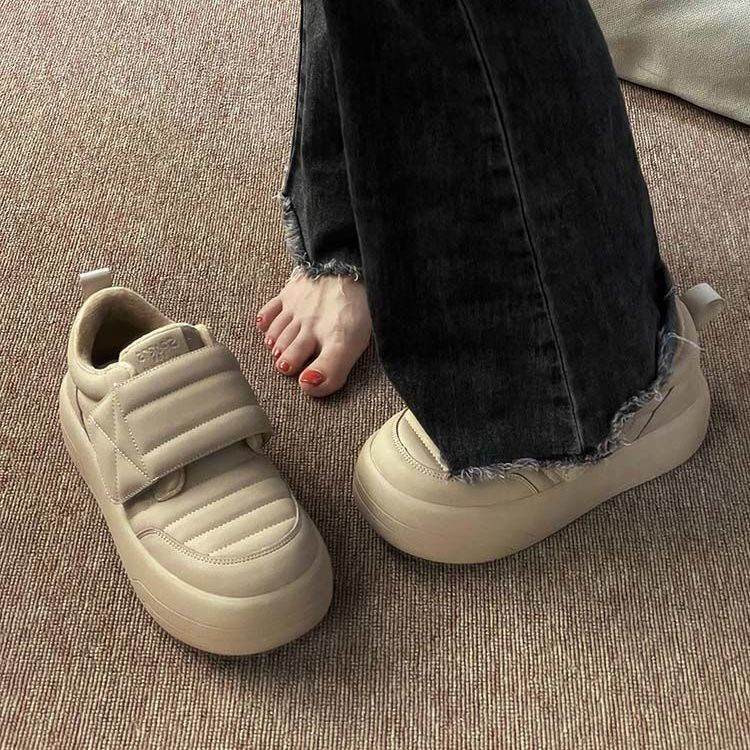 Giày sneaker giày bánh mì Giày Bánh Mì Khóa Dán Đế Dày Tăng Chiều Cao Mùa Đông Phong Cách Mới 2022 Cho Nữ