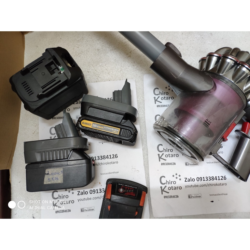 Đế chuyển chân pin máy hút bụi Dyson dùng pin hệ V6 21.6V sang dùng vỏ pin Milwaukee M18, Dewalt 20V, Makita LXT