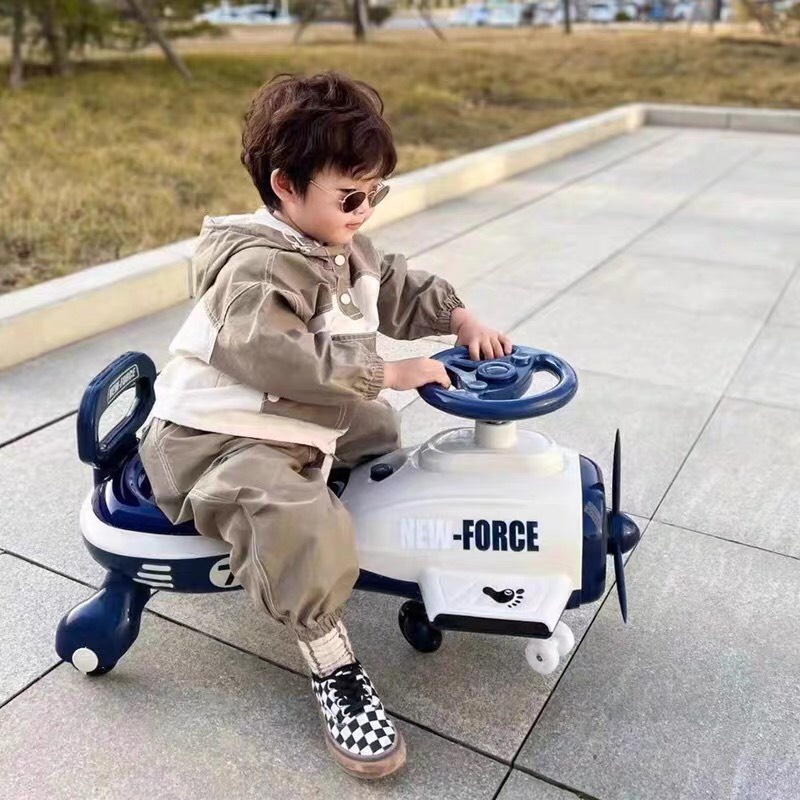 Xe lắc cho bé hình máy bay, Xe chòi chân cao cấp kèm đèn nhạc