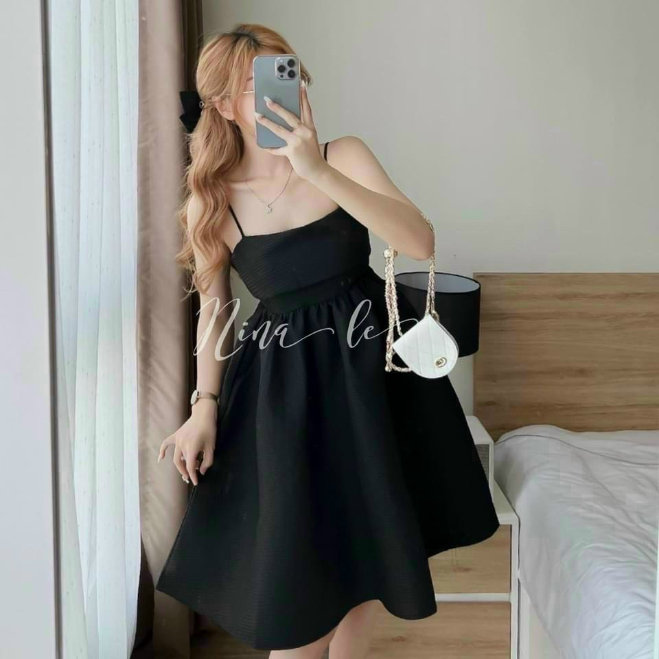 Đầm nữ thời trang mặc đi chơi chất xốp thái ô vuông hai dây phối nơ sau váy xoè xếp ly phong cách