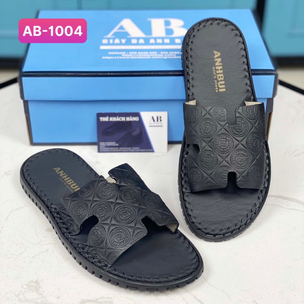 Dép nam quai ngang 100% da bò. Dép 𝐇𝐌 𝐌𝐚̃ 𝐀𝐁-𝟏𝟎𝟎𝟒 Đ𝐞̂́ 𝐊𝐡𝐚̂𝐮 chất da xịn chống bong tróc, chống hôi chân