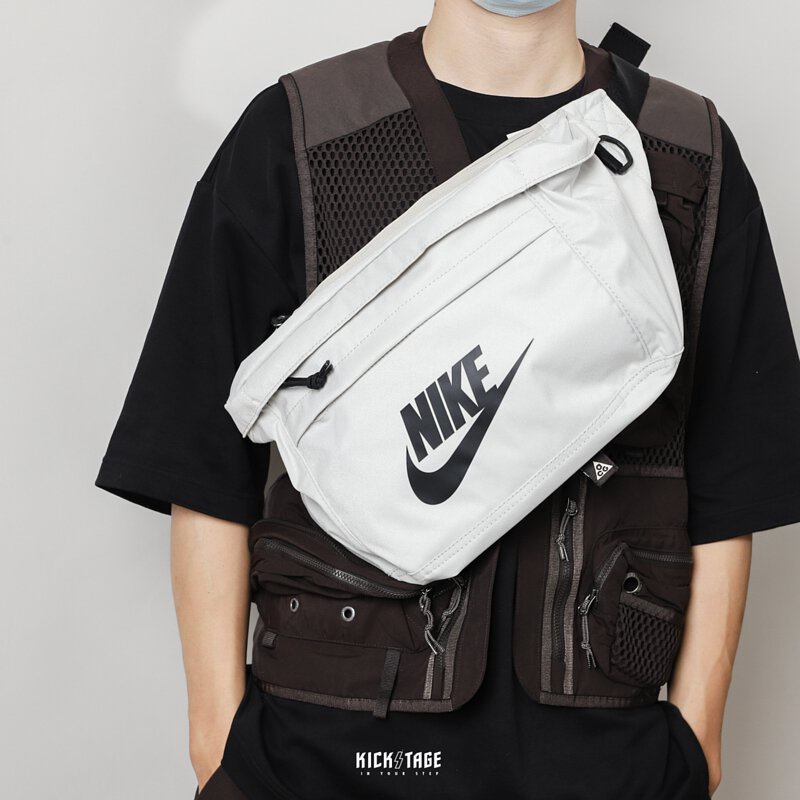 [CHÍNH HÃNG] Túi Nike Tech Hip Pack