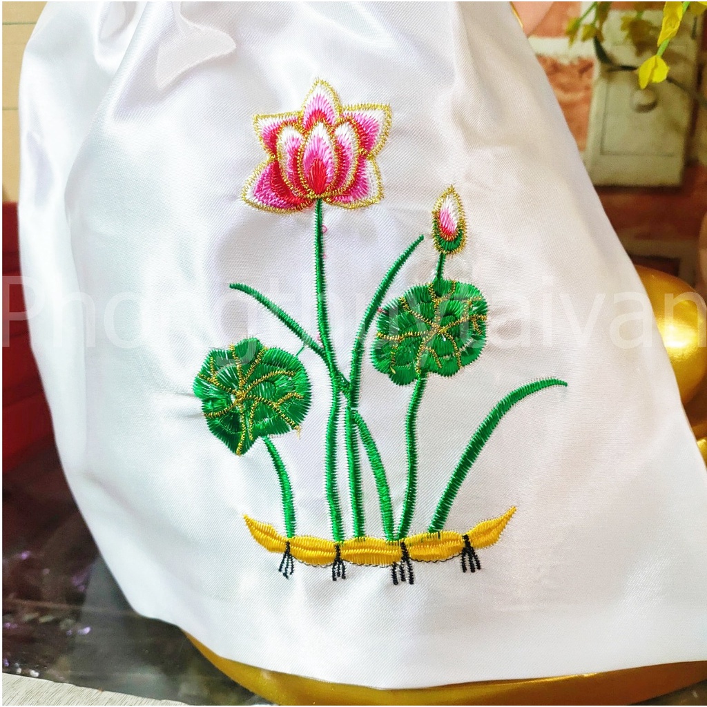 Áo choàng tượng Phật, Thần màu trắng Hoa sen thêu nổi - thờ cúng