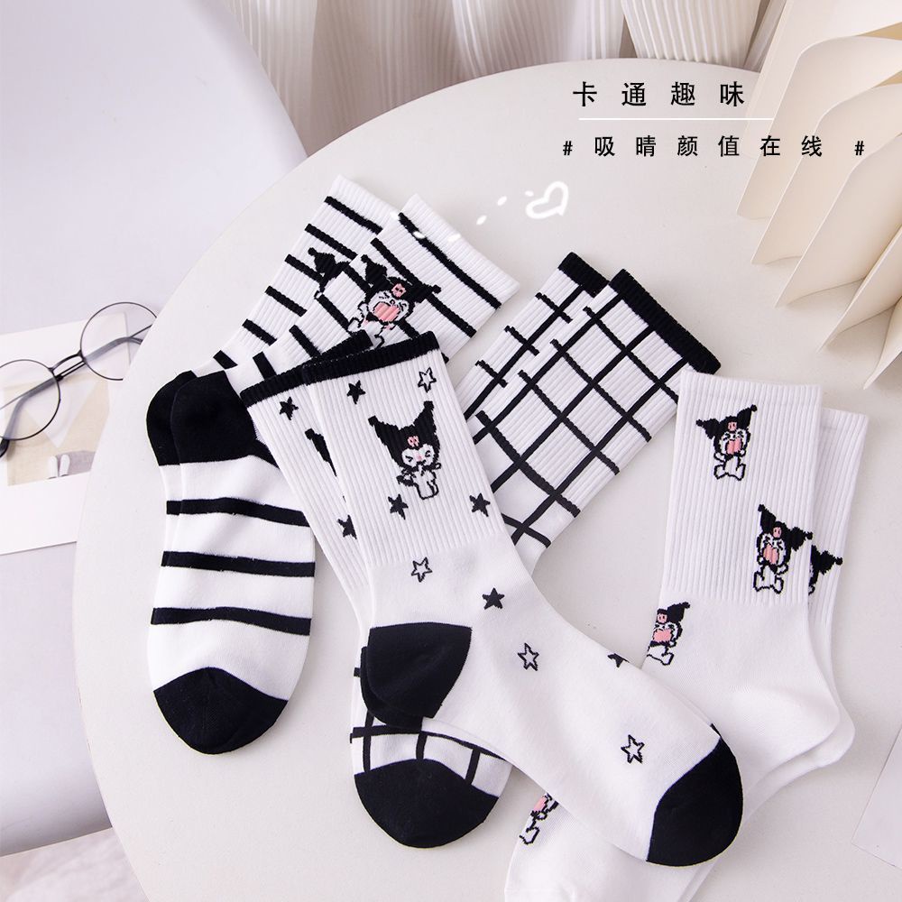 Vớ Thể Thao Cổ Cao Màu Đen In Hình Kuromi Thời Trang Thu Đông Cho Nữ