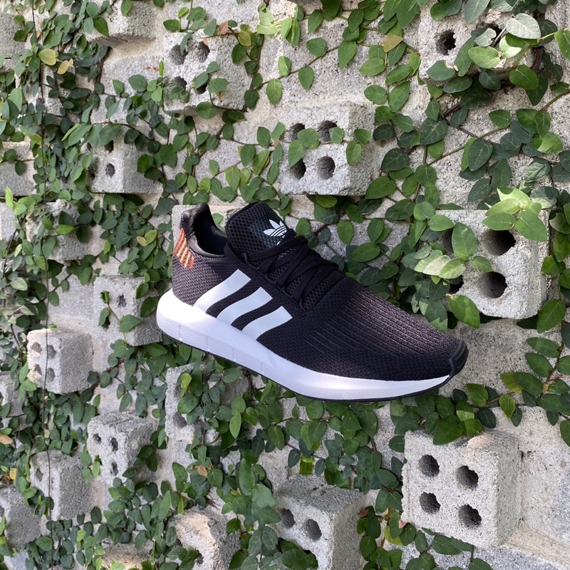 Adidas Run Swift Giá Rẻ