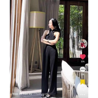 Jumpsuit đen cổ yếm chéo ống rộng