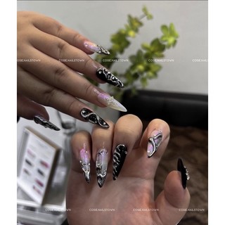 Mẫu nailbox móng up hallowen tráng gương đính đá