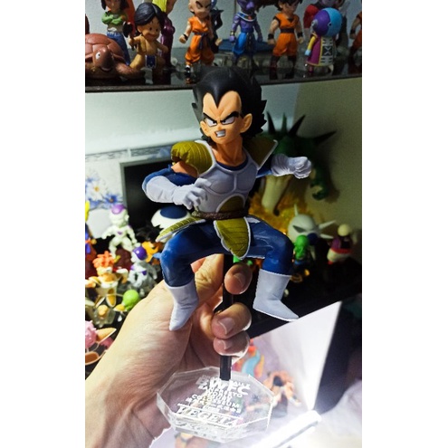 Mô hình Vegeta BWFC base khắc mica