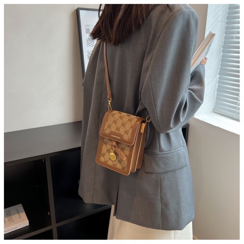 Túi Đựng Điện Thoại Mini Dáng Vuông Kiểu Pháp Thời Trang 2022 Cho Nữ HOT TREND năm nay