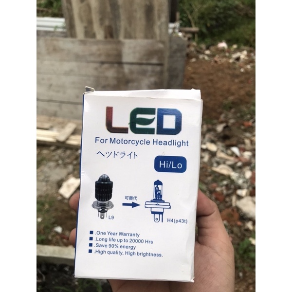 Đèn pha H4 loại 1 sáng 2 màu trắng vàng cực sáng