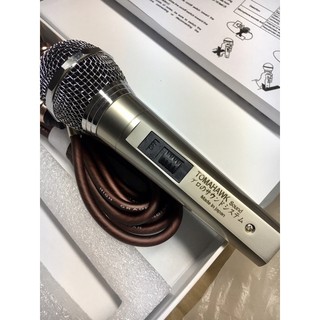 Micro karaoke có dây TOMAHAWK thương hiệu Nhật Bản,hát nhẹ,tiếng hay karaoke tuyệt vời.