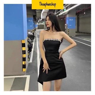 Đầm ống đen cúp ngực viền cườm tà lệch