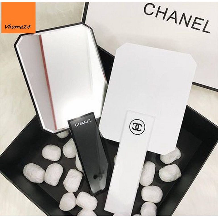 Gương vuông cầm tay màu trắng