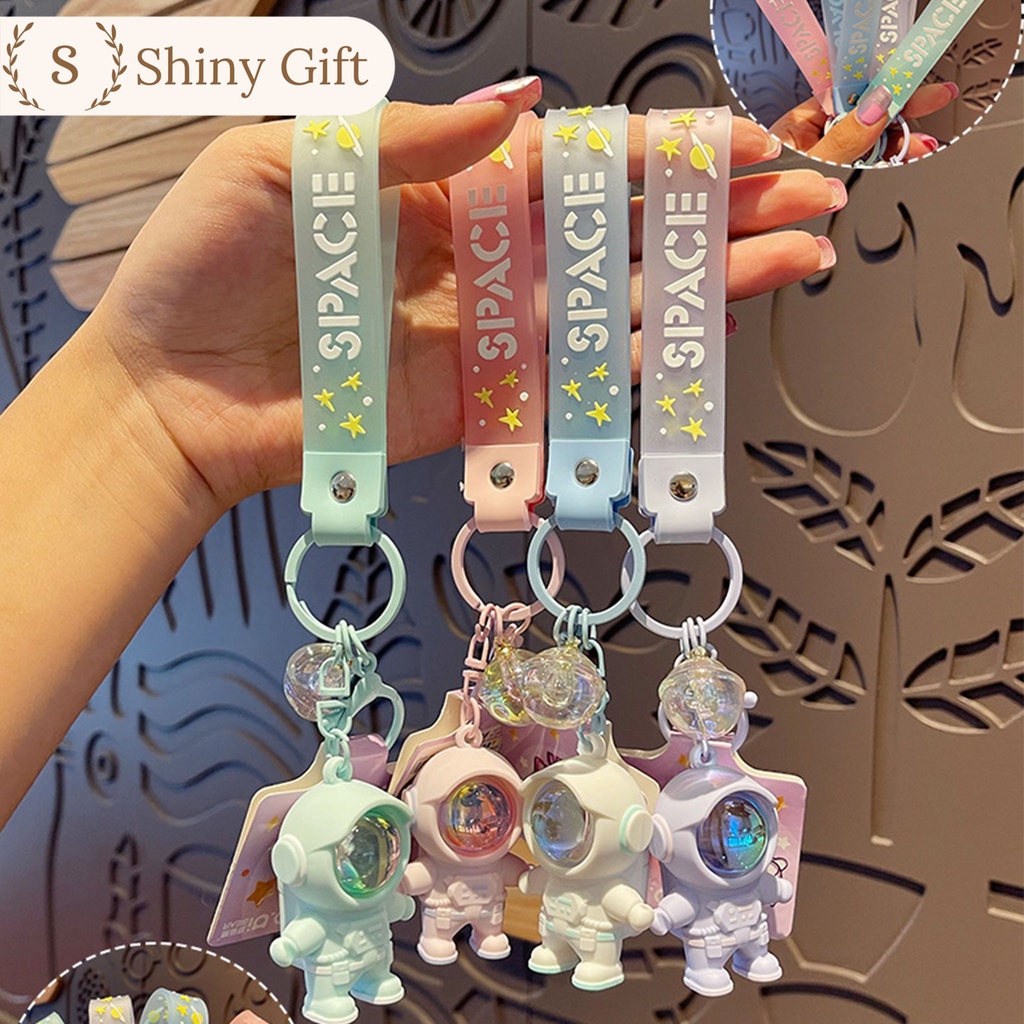 Móc khóa đèn selfie phi hành gia