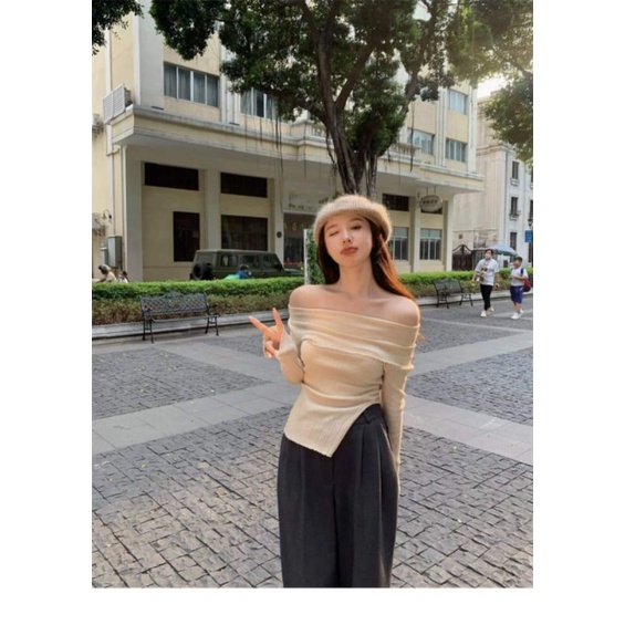 Áo len xẻ vạt trễ vai hàng QC