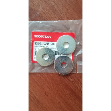 Tách lẻ bộ ốc bắt sọ khỉ vào ghi đông xe Dream Honda