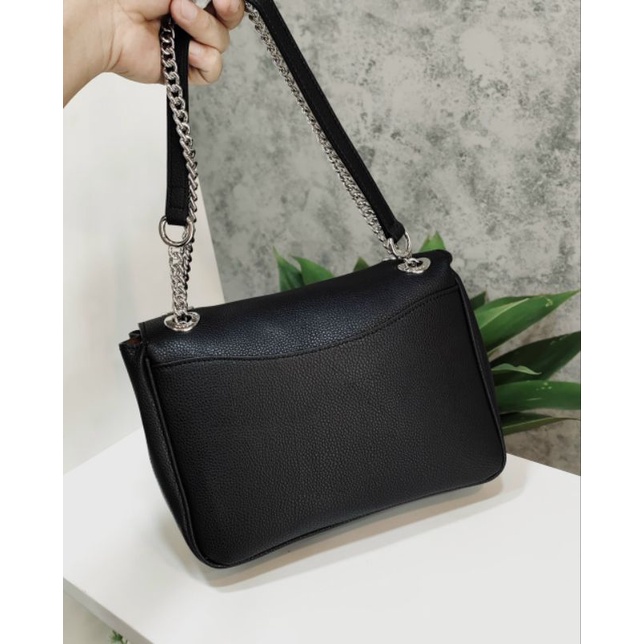 Túi COAC.H Klare Crossbody 25 da mịn cực sang