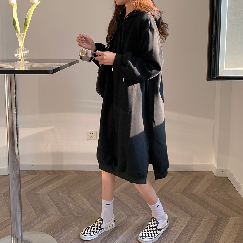 Đầm Dài Tay Có Mũ Trùm Bằng Vải Lông Dày Phong Cách Mới Mùa Thu Cho Nữ