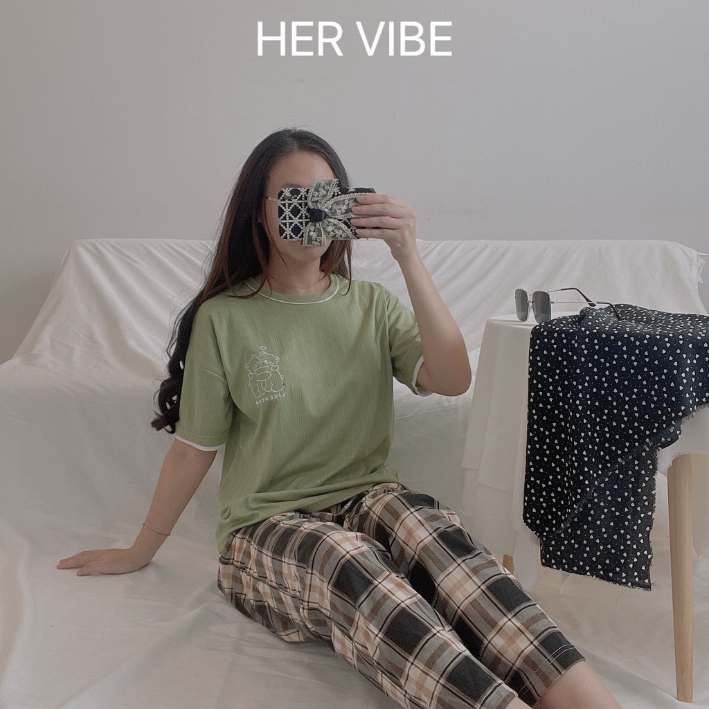 Bộ đồ ngủ pyjama nữ thu hè tay ngắn quần dài xanh cốm siêu mềm thấm hút - Đồ ngủ nữ mặc nhà quần dài Her Vibe