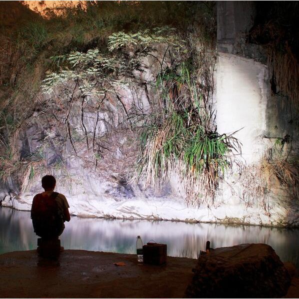 Đèn pin cầm tay mini siêu sáng XML-T6 nhật bản