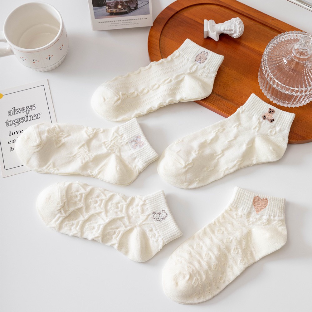 Set 5 Đôi Tất Nữ Cotton Mỏng Tone Trắng Gân Nổi Hoạ Tiết Nhỏ Dễ Thương