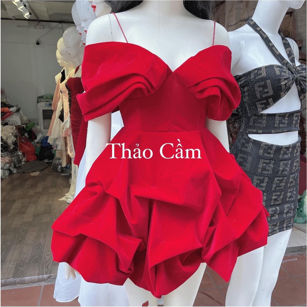 Đầm cúp lụa hai dây kèm mút ngực đen đỏ nude mới nè
