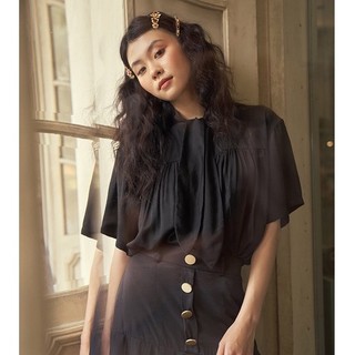 Áo sơ mi đen cổ buộc nơ tay ngắn sy store