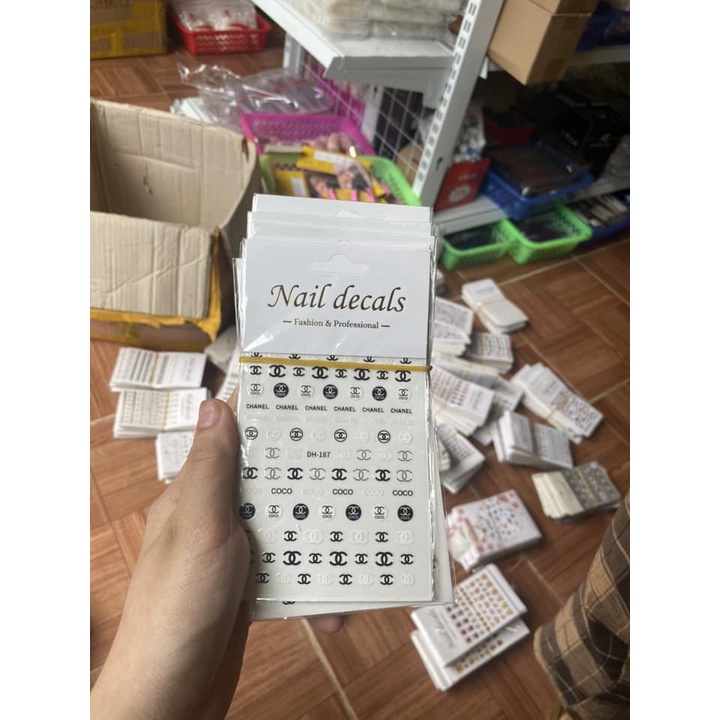 Stick dán móng - Hình dán móng tay thương hiệu