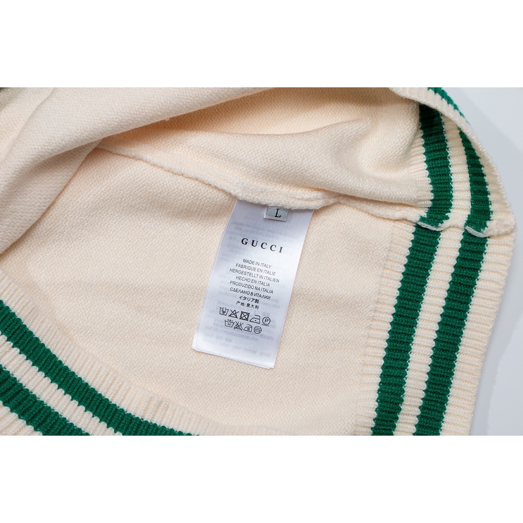 Áo khoác len nam Gucci GC GG thiết kế đơn giản, thanh lịch