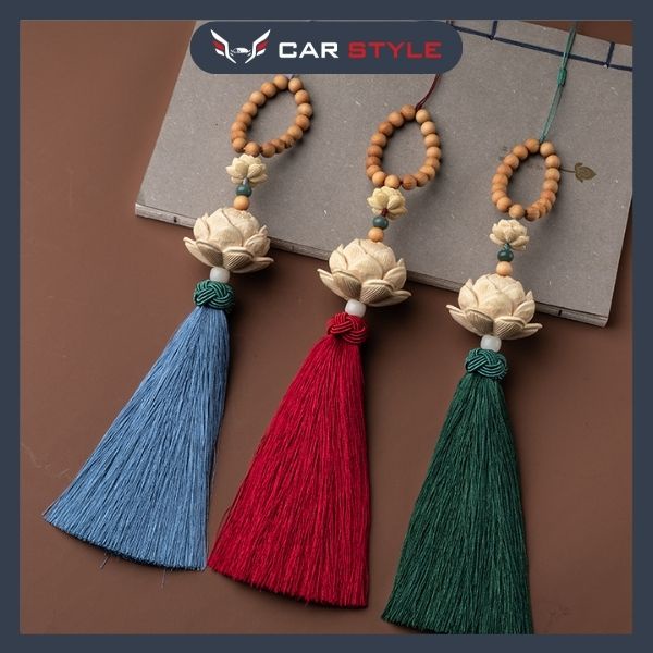 Khánh treo ô tô hoa sen trang trí xe hơi đường nét điêu khắc tinh tế  chất liệu gỗ hương có thêm  túi toả hương đuổi côn