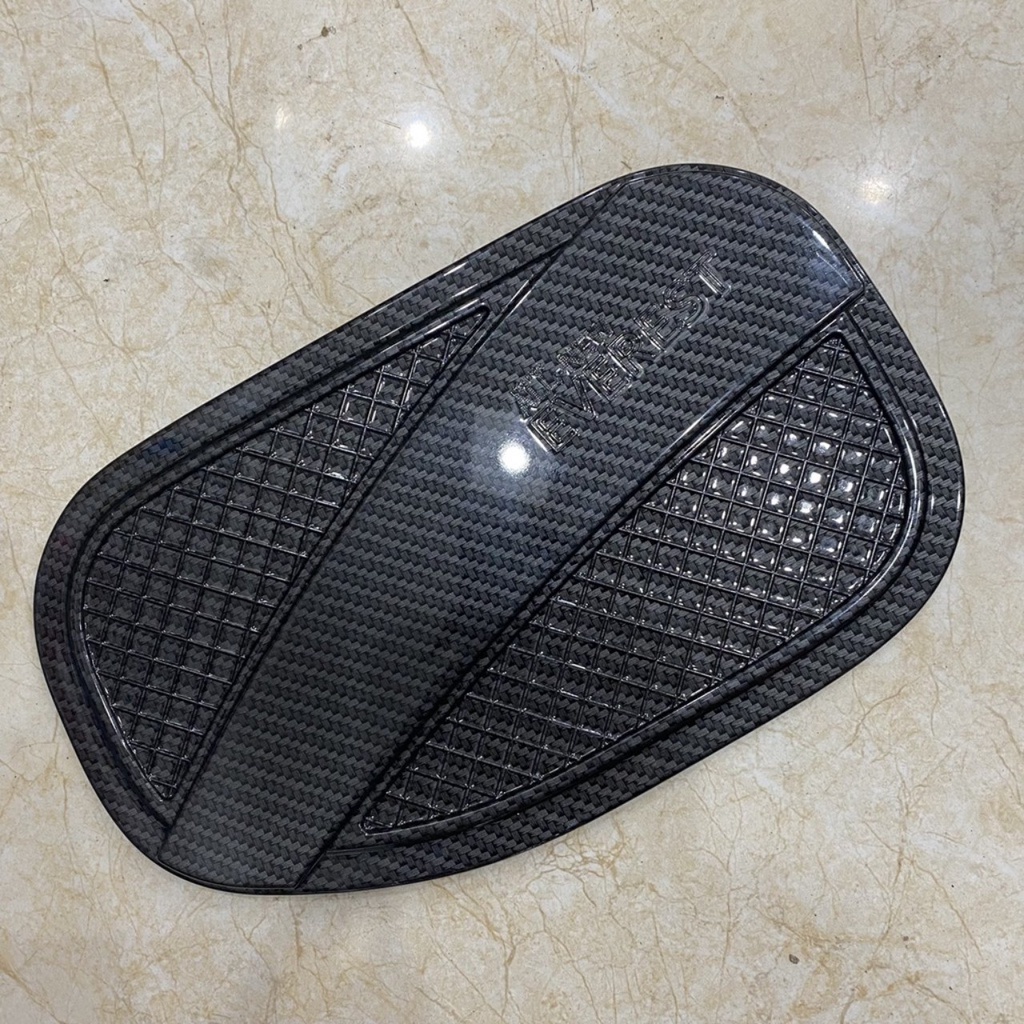 Ốp nắp bình xăng xe Ford Everest 2022, 2023 Nhựa ABS mạ crom cao cấp