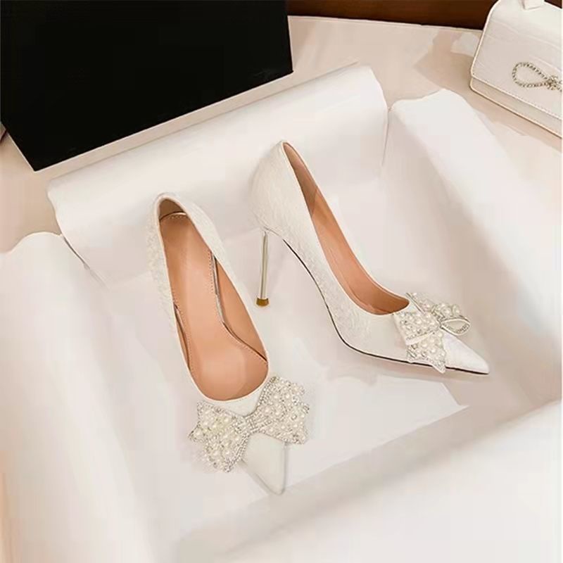 Giày Cao Gót Mũi Nhọn Màu Đen Đính Đá Trang Trí Sang Trọng Thời Trang Cho Nữ