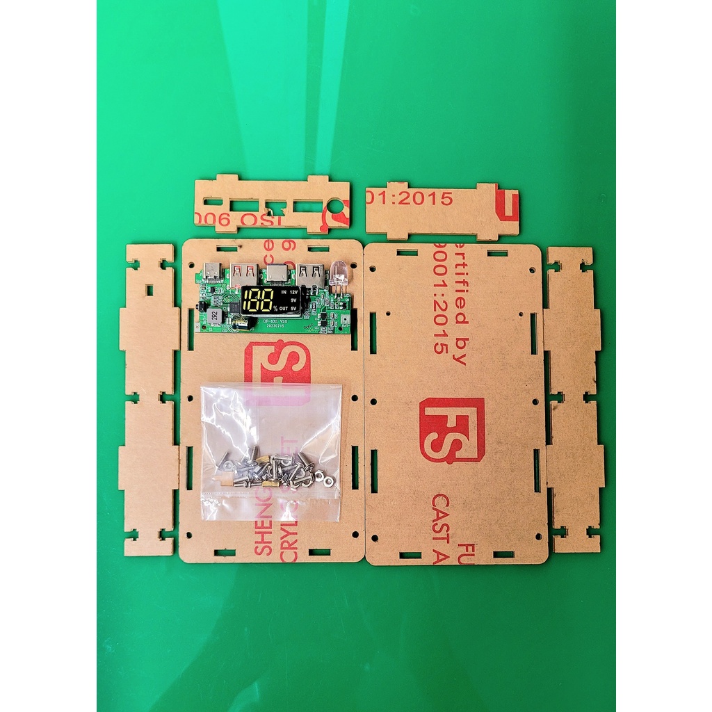 Box Sạc Mica dùng pin 18650 sử dụng mạch QC3.0 max 2.4A