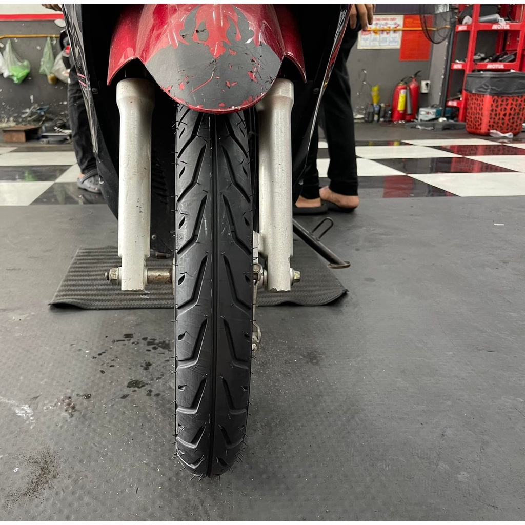 Vỏ xe Michelin Pilot street 2 size 70/90-14