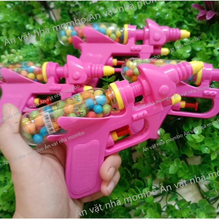 Kẹo đồ chơi súng bắn kẹo nươc vui nhộn
