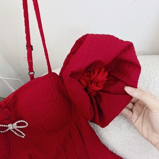 ĐẦM ĐỎ 2 DÂY XỐP ĐÍNH NƠ RỚT VAI