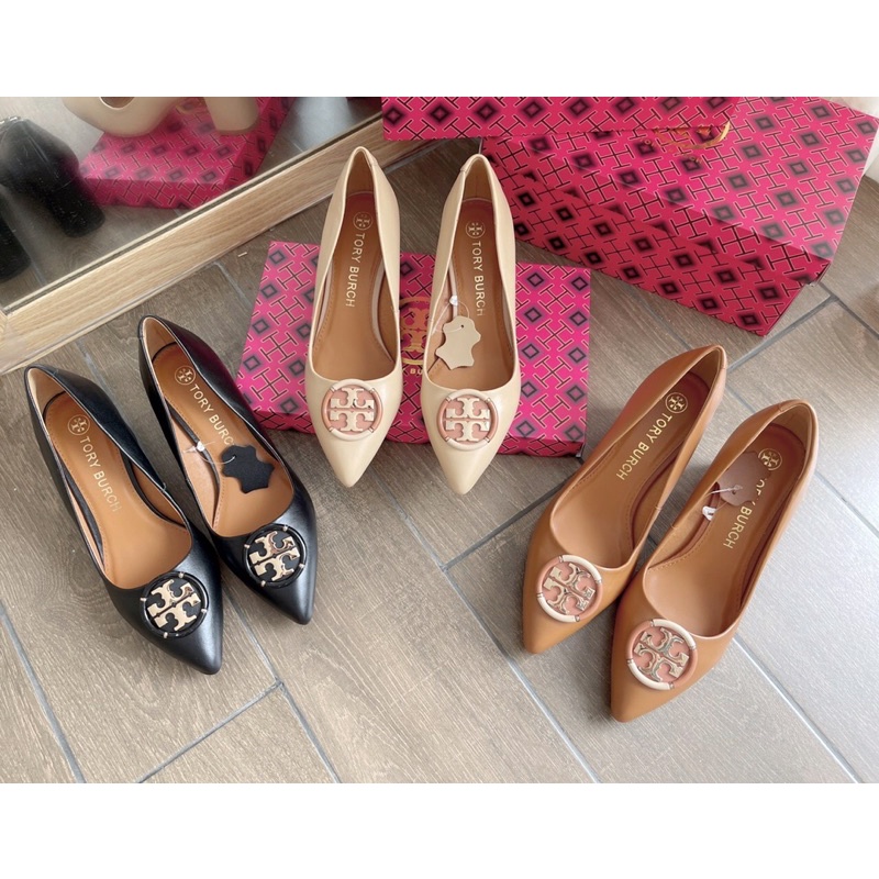 Giầy bít nhọn tory