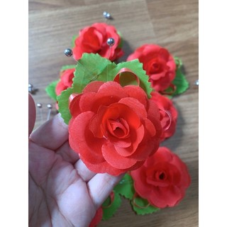 Hoa cài áo đám cưới