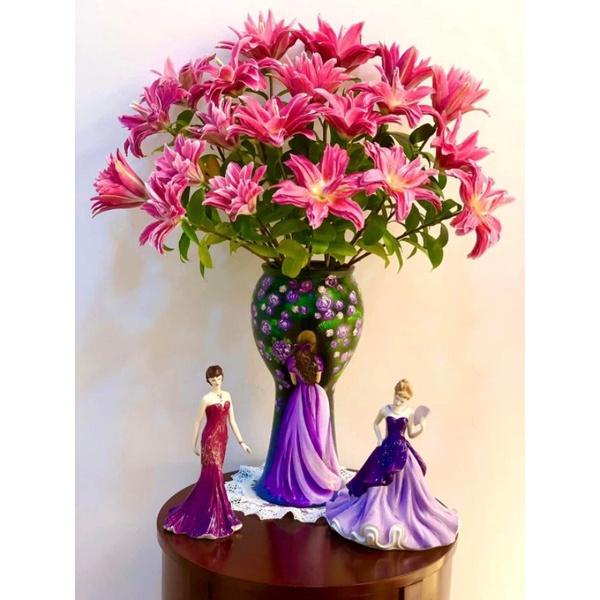 Bình hoa cô gái màu tím vẽ sơn 3d đẹp xuất sắc